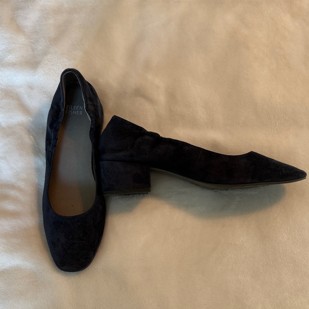 Eileen Fisher Blue Suede Pointed Toe Low Block Heel shoes